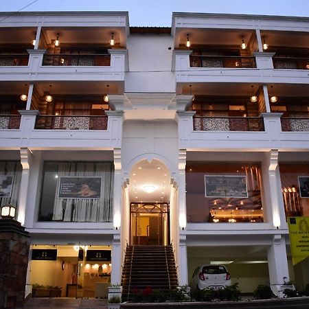Aaroham The Watergate Hotel Bhīm Tāl Esterno foto